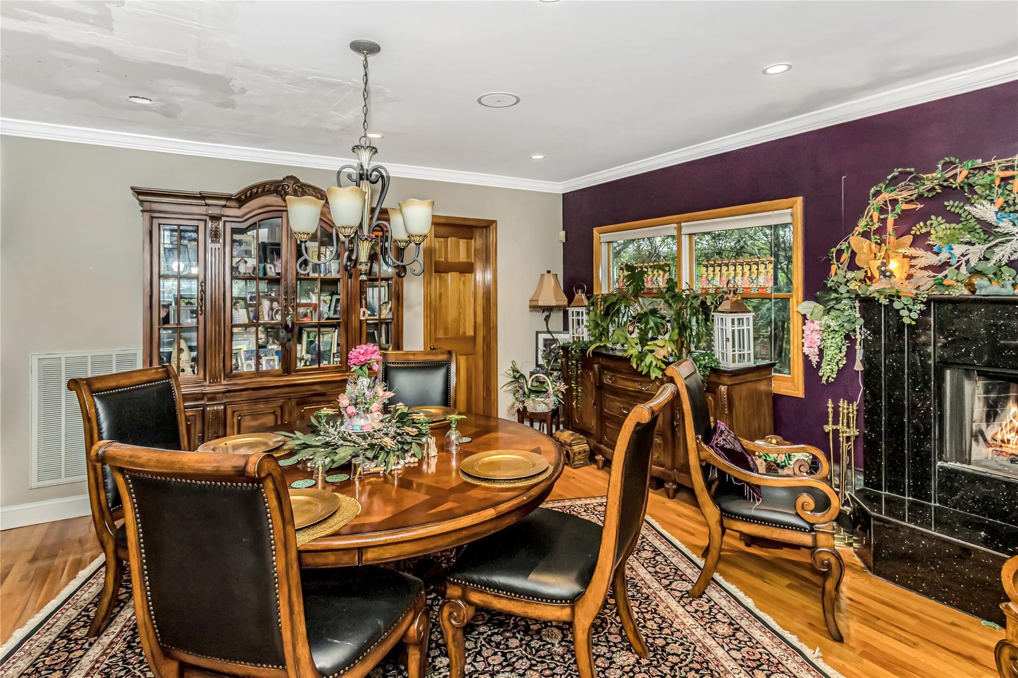 22 Madison Avenue, Glen Cove, New York image 4