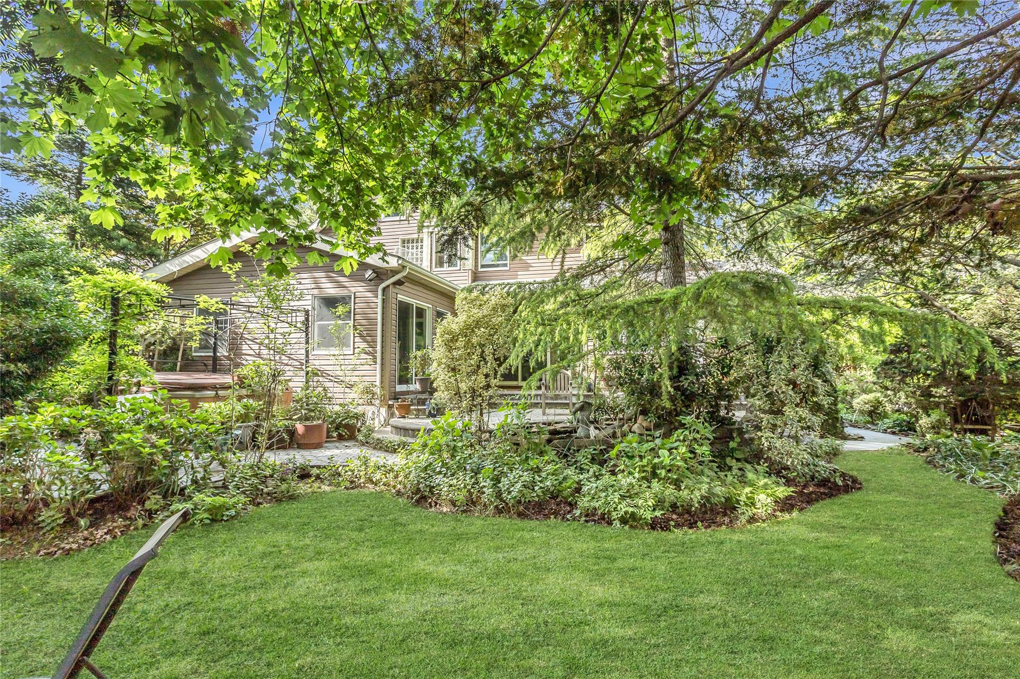 22 Madison Avenue, Glen Cove, New York image 35