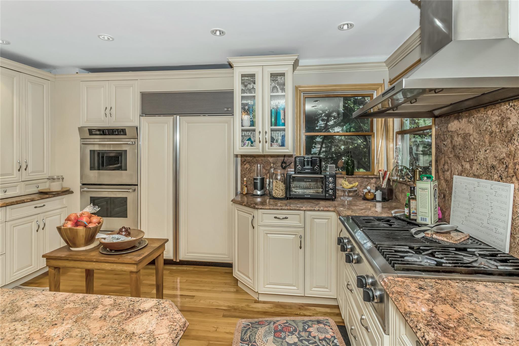 22 Madison Avenue, Glen Cove, New York image 12