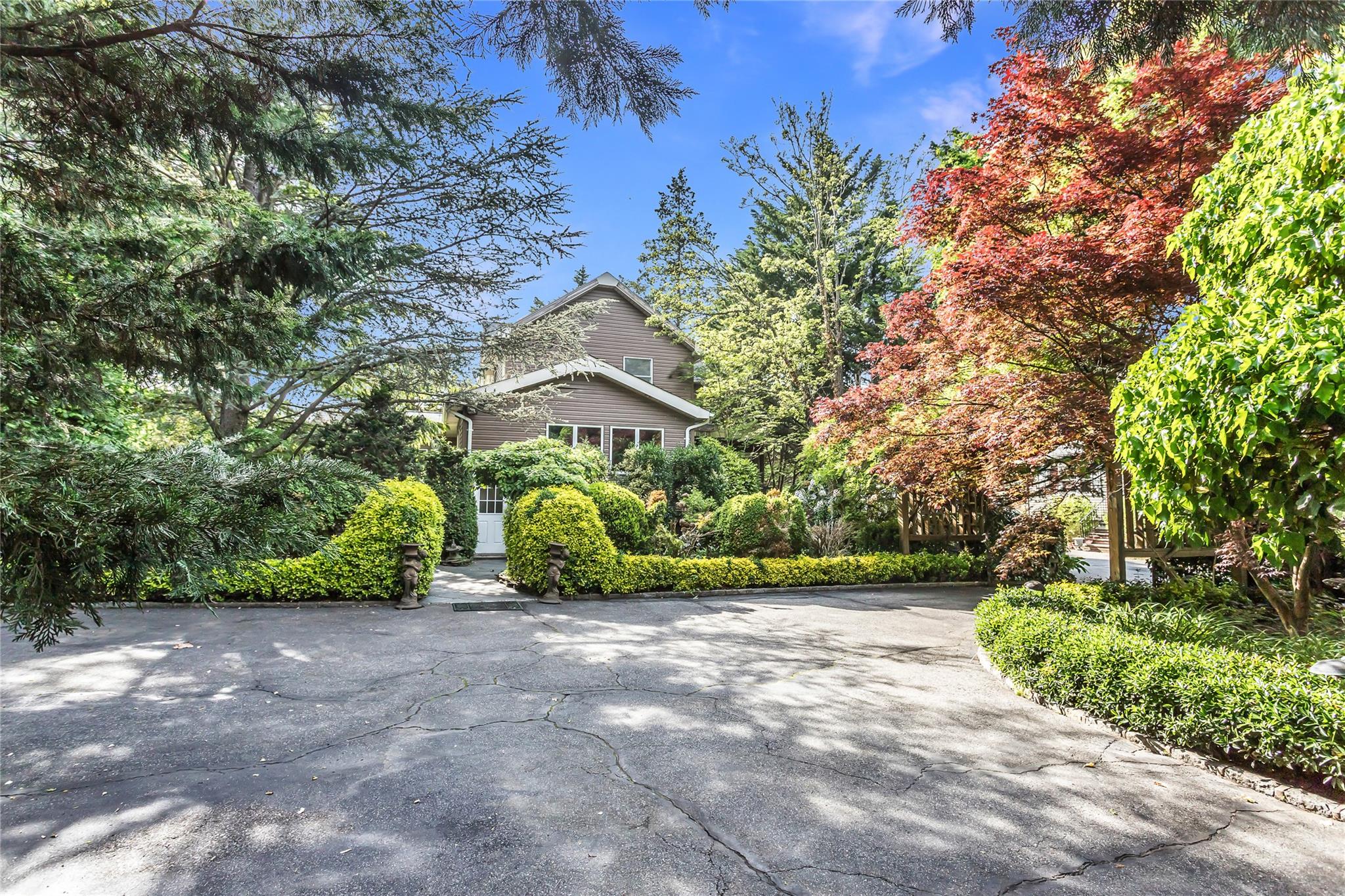 22 Madison Avenue, Glen Cove, New York image 32