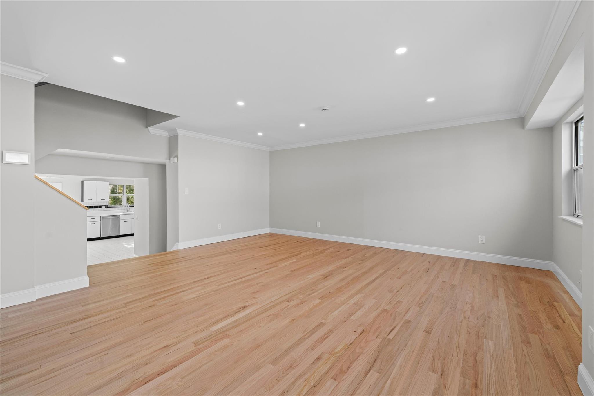 13 Wyndham Court, Nanuet, New York image 7