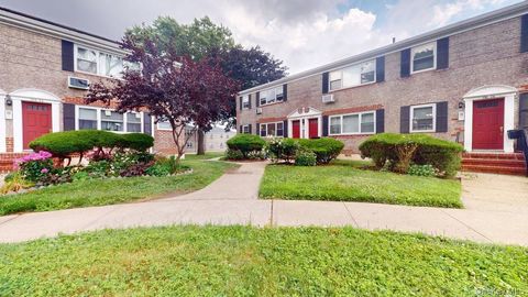 Homes For Sale - 150-28 Jewel Avenue #1<br/> Flushing, NY 11367
