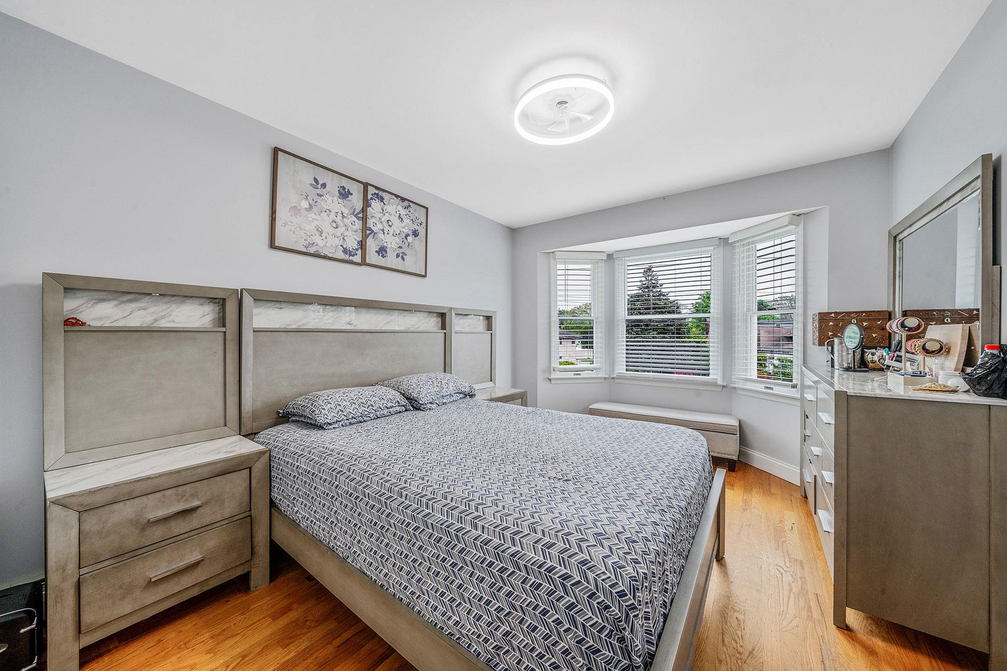 130 W 7th Street, Deer Park, New York image 20