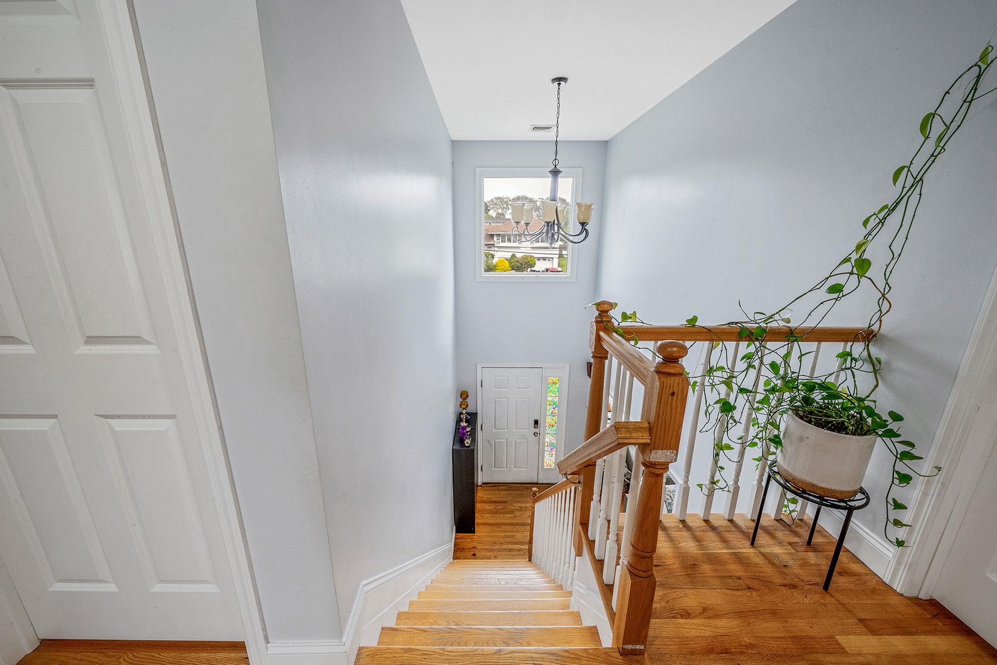 130 W 7th Street, Deer Park, New York image 13