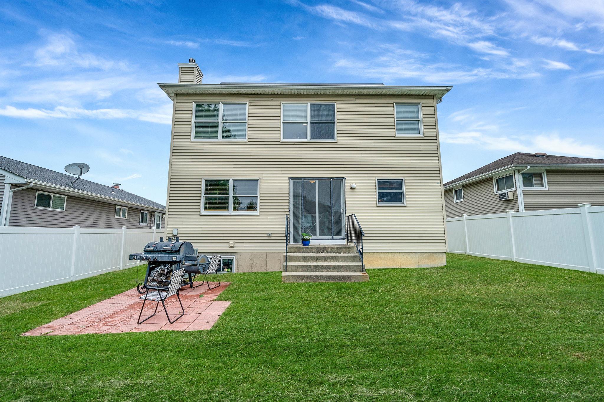 130 W 7th Street, Deer Park, New York image 30