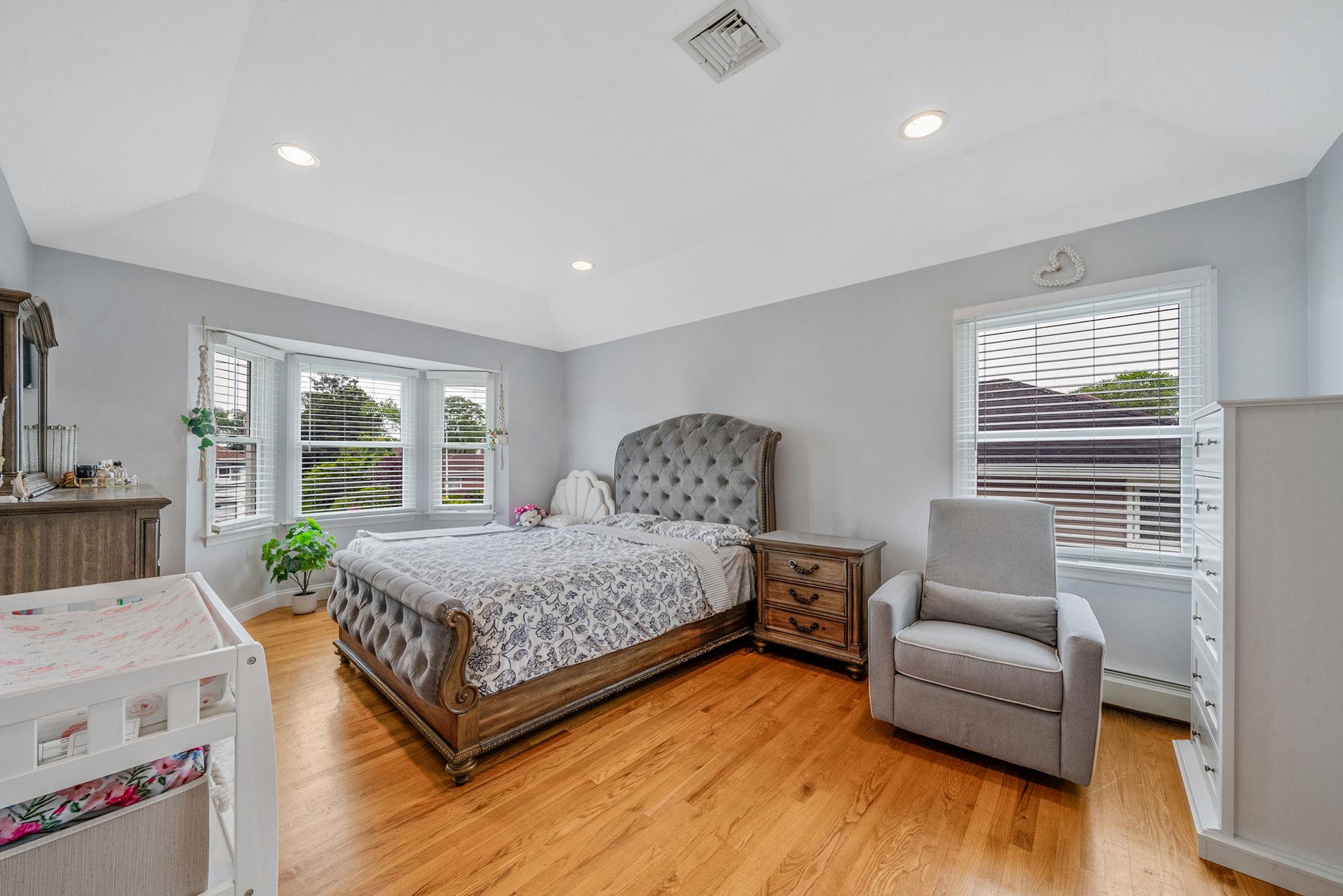 130 W 7th Street, Deer Park, New York image 15