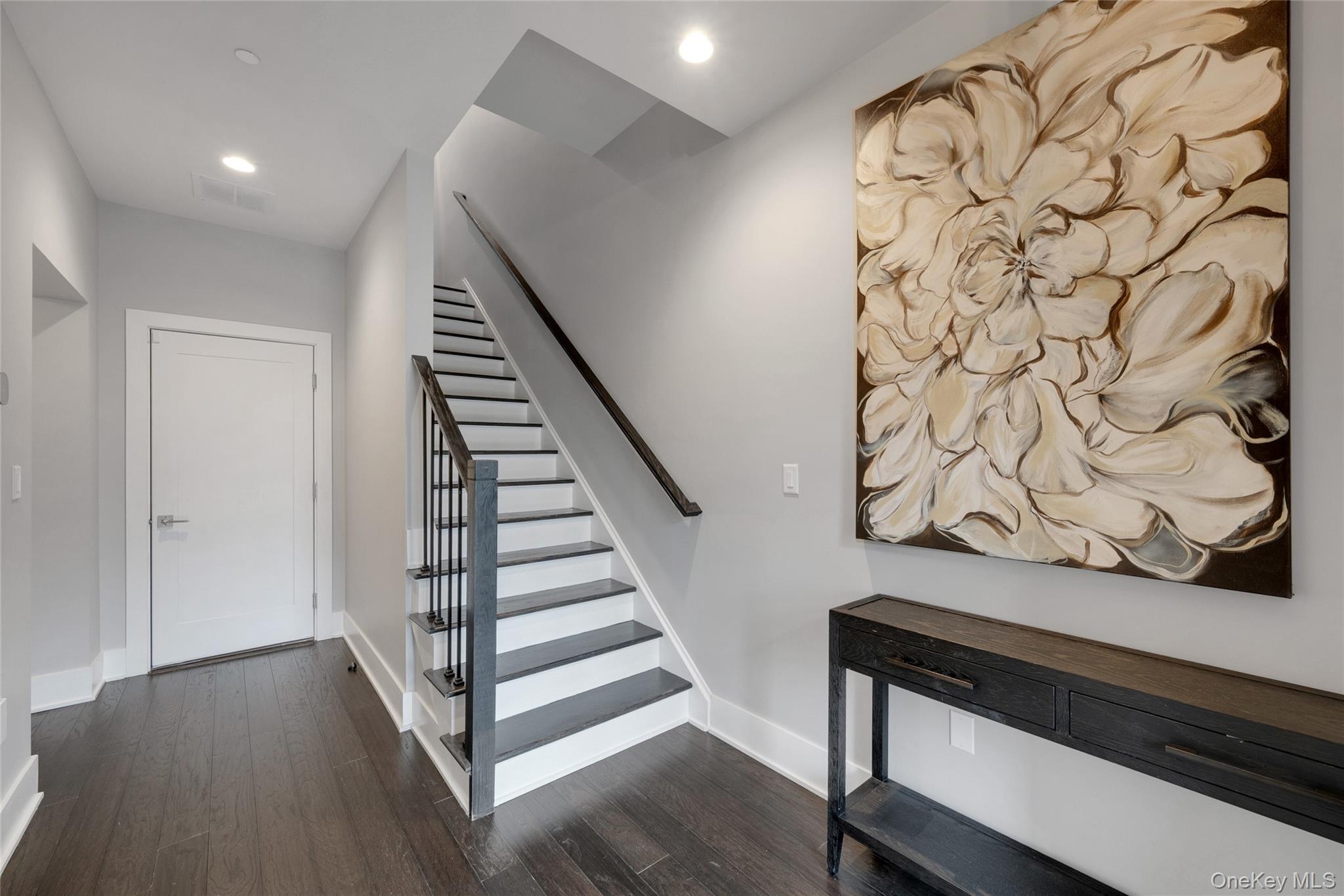 203 Palisades Boulevard