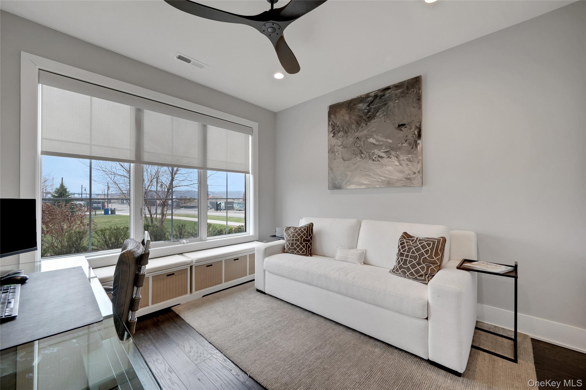 203 Palisades Boulevard