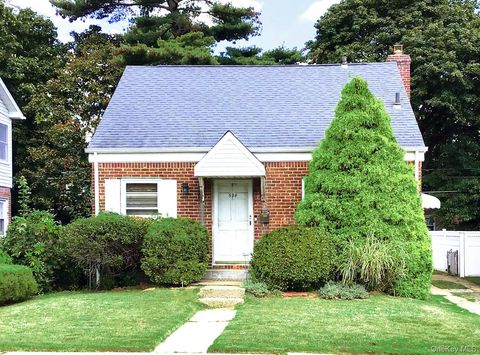 534 Sperry Boulevard, New Hyde Park, NY 11040 - MLS#: 907991