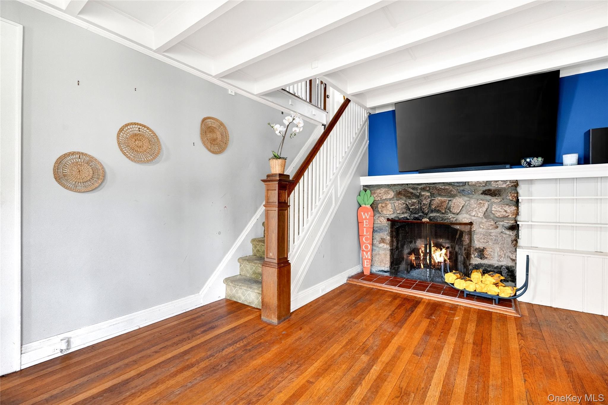 350 Hutchinson Boulevard