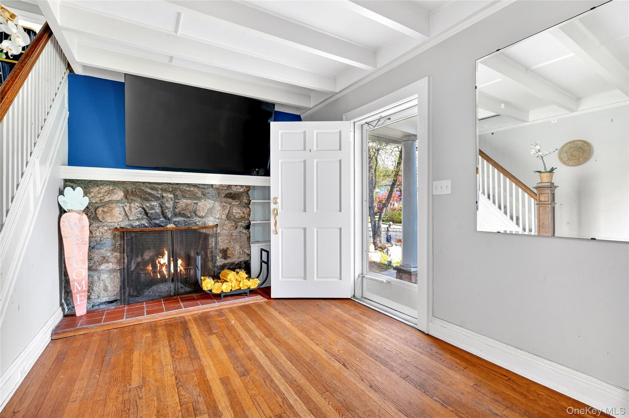 350 Hutchinson Boulevard