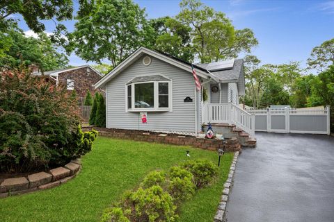 8 Lafayette Avenue Lake Grove NY 11755