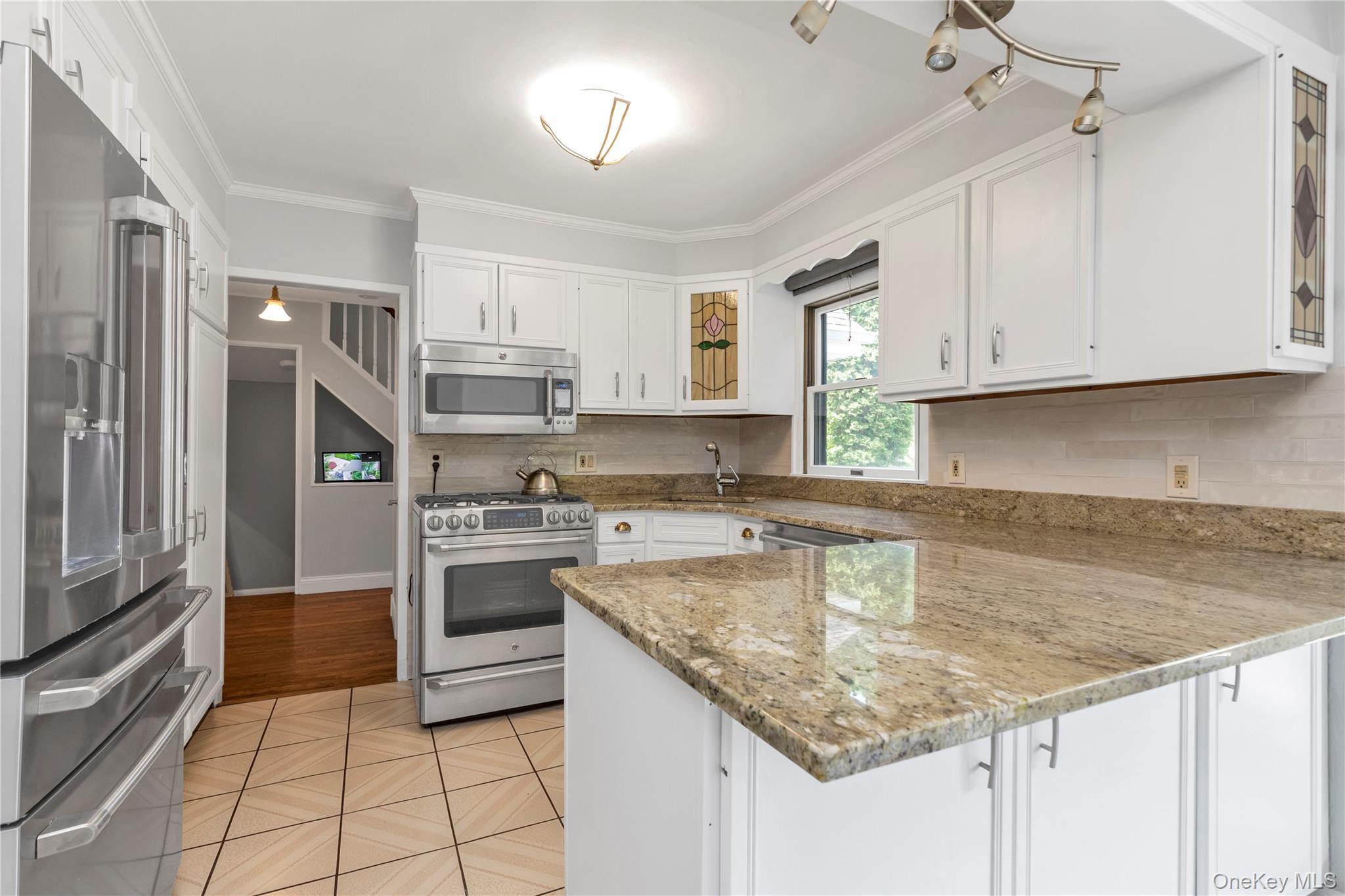 16 Deepdale Parkway