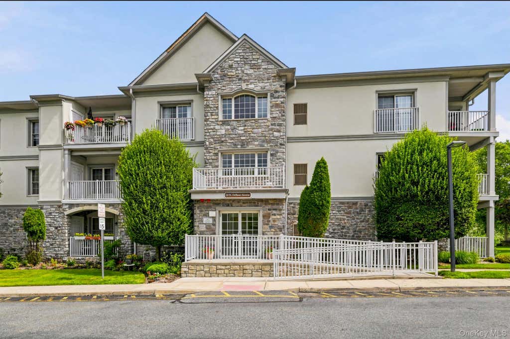 Photo of 30 N De Baun Avenue #203, Suffern, NY 10901 (MLS # 1023127)