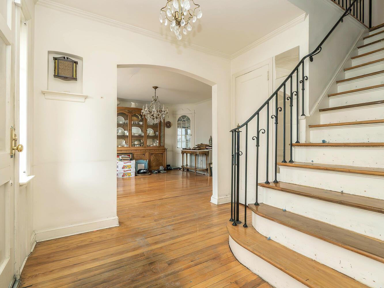 64 The Neck, Manhasset, New York image 4