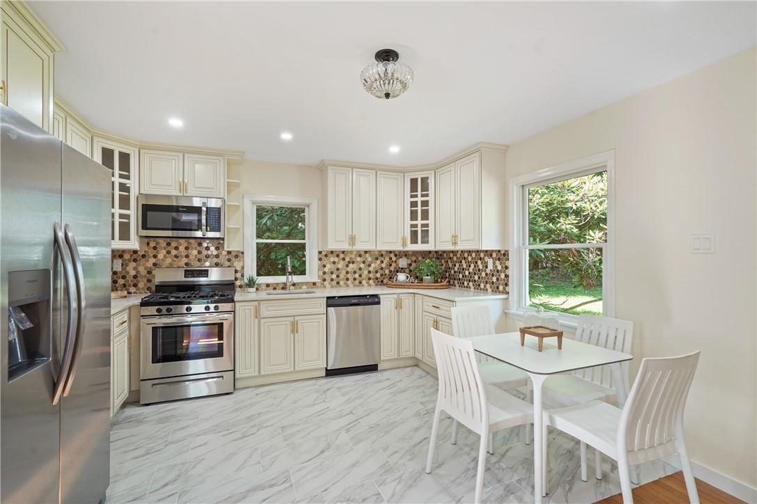 52 Red Oak Lane, Mount Kisco, New York image 5