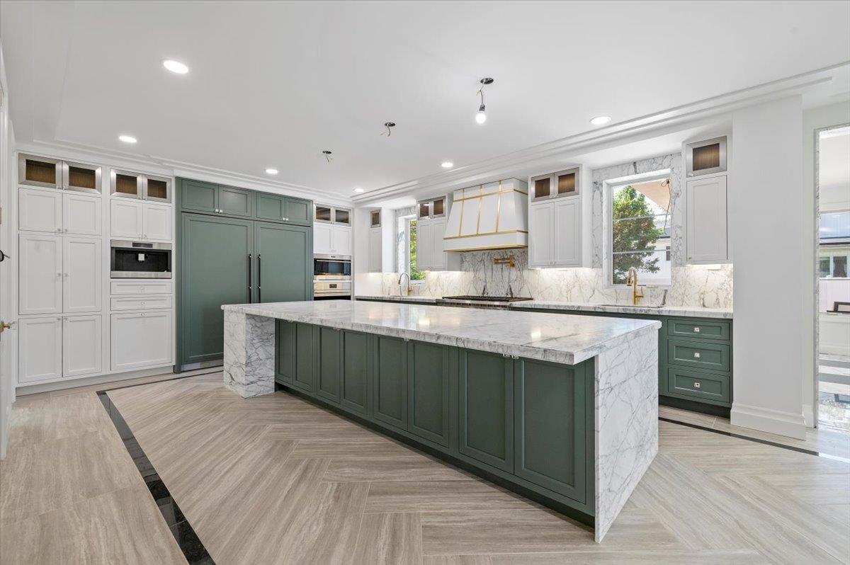 19 Maple Avenue, Cedarhurst, New York image 9