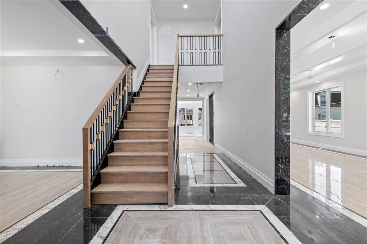 19 Maple Avenue