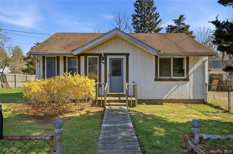 10 Howe Street Huntington Station NY 11746