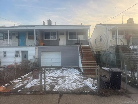 Apartment For Rent - 6947 Hillmeyer Avenue #2<br/> Queens County, Arverne, NY 11692