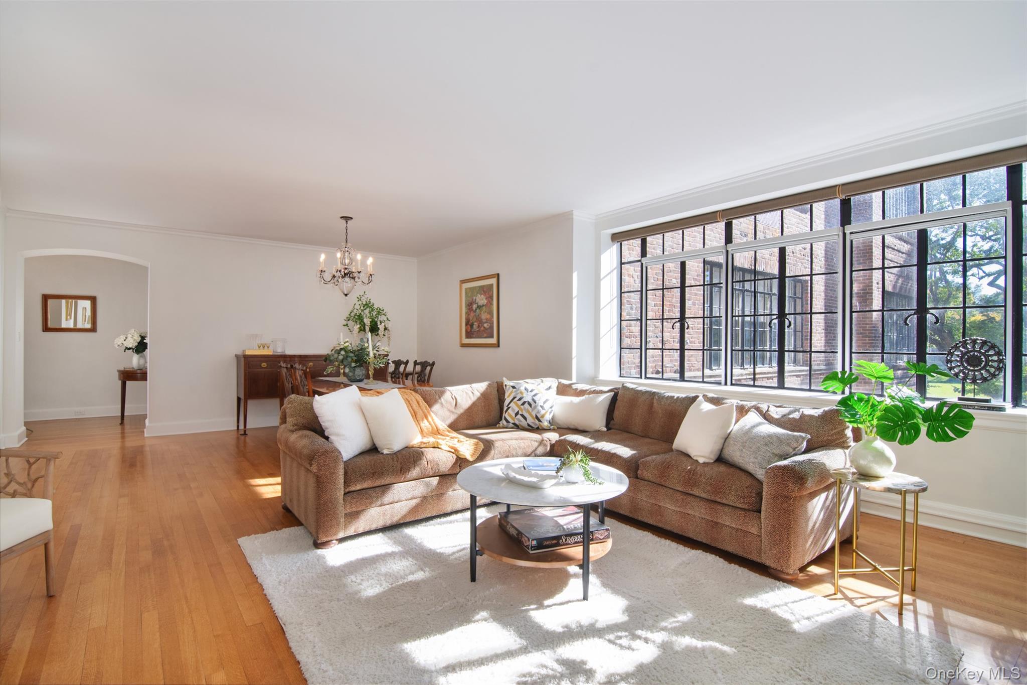 100 Ardsley Avenue West 2B