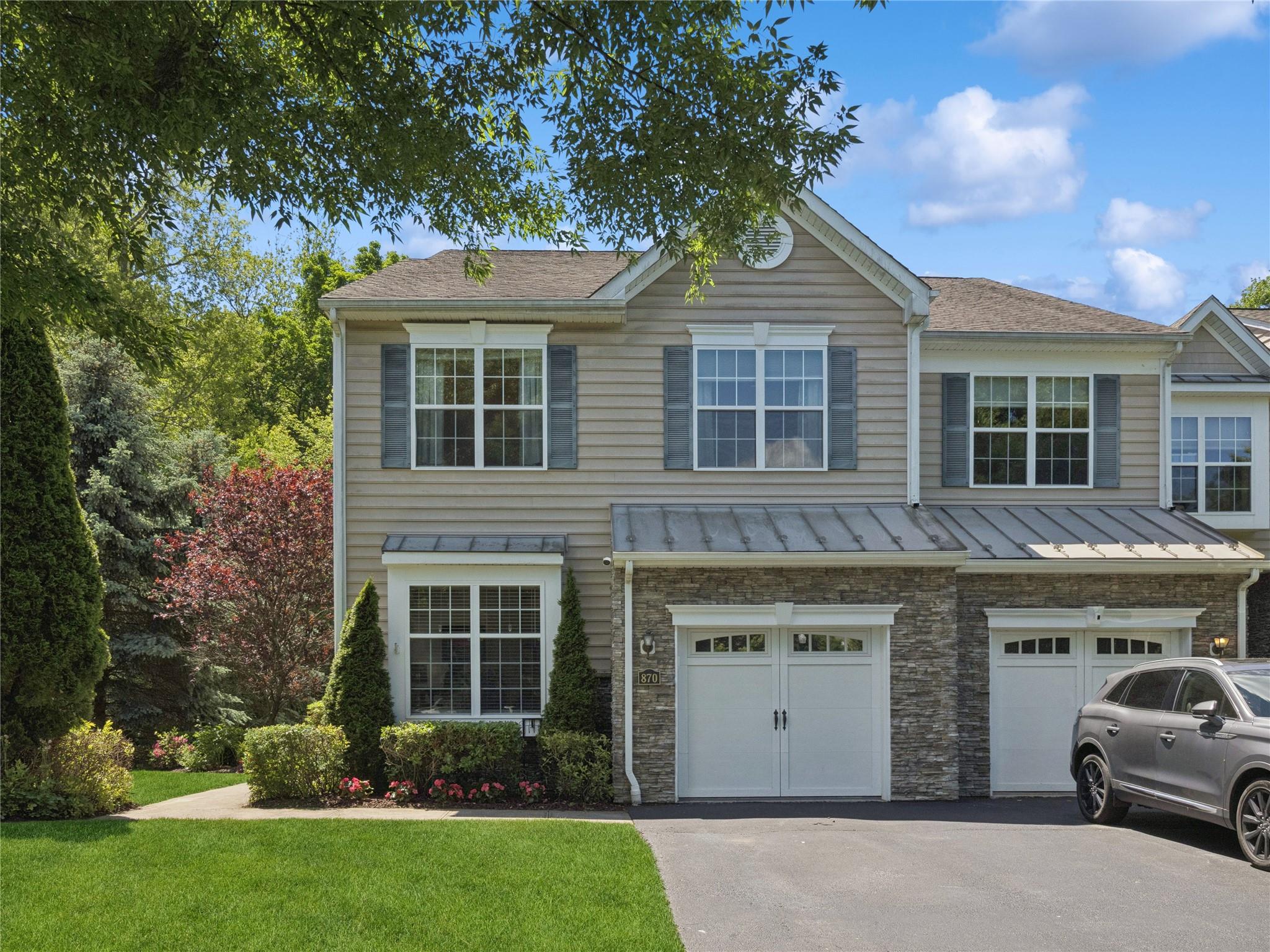 870 Huntington Drive, Fishkill, New York image 3