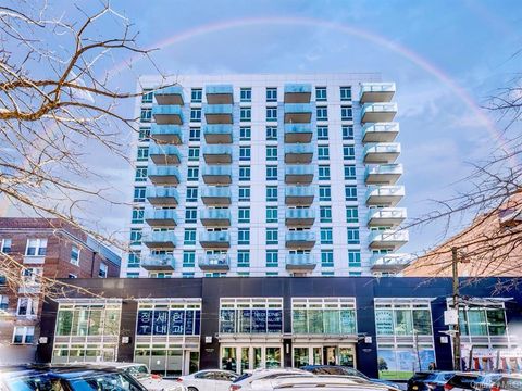 Condo For Sale - 14238 37th Avenue #11D<br/> Flushing, NY 11354