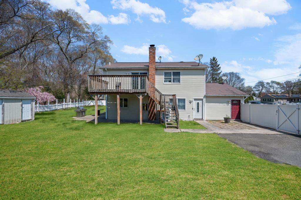 140 Smithtown Polk Boulevard, Centereach, New York image 4
