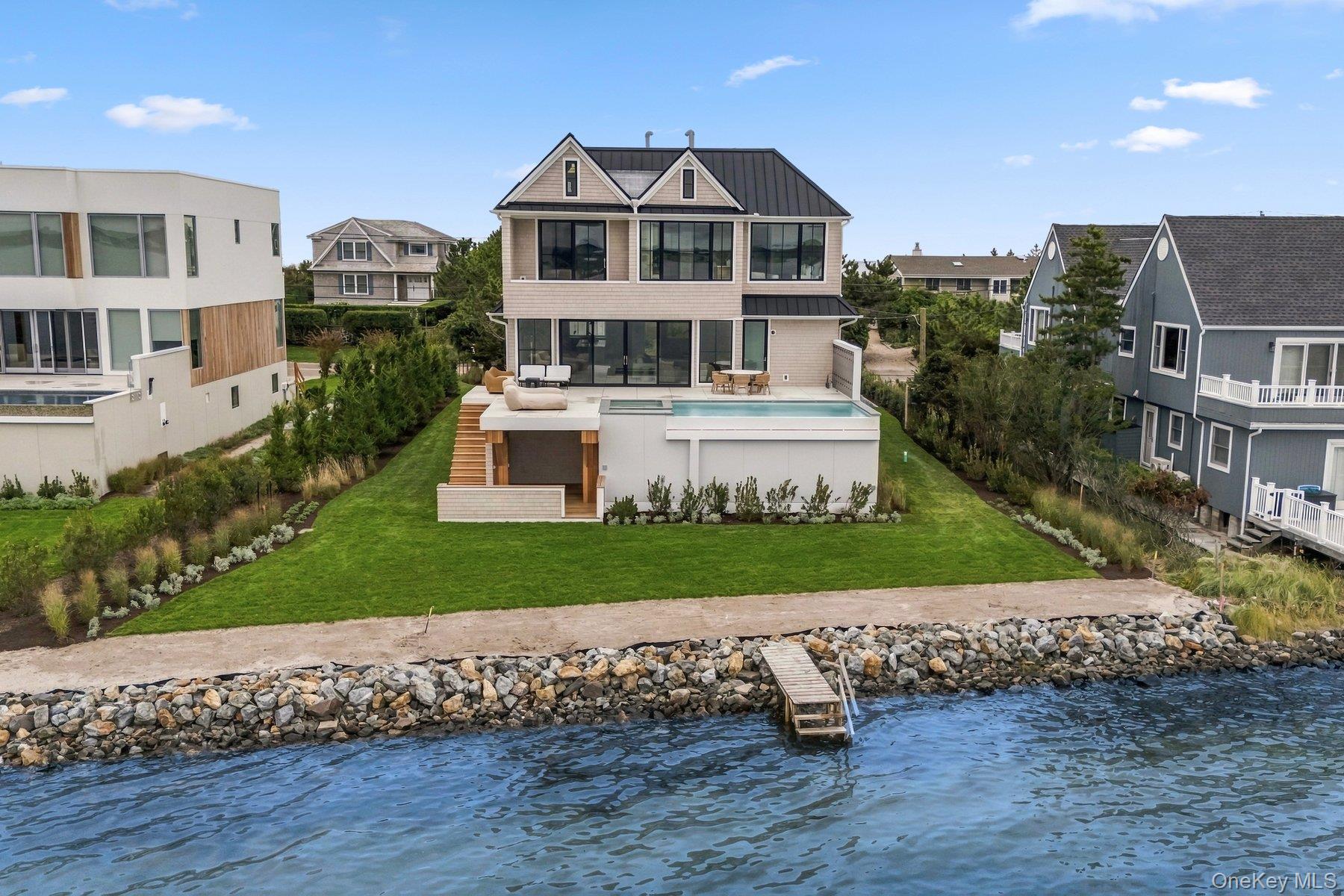 498 Dune Road