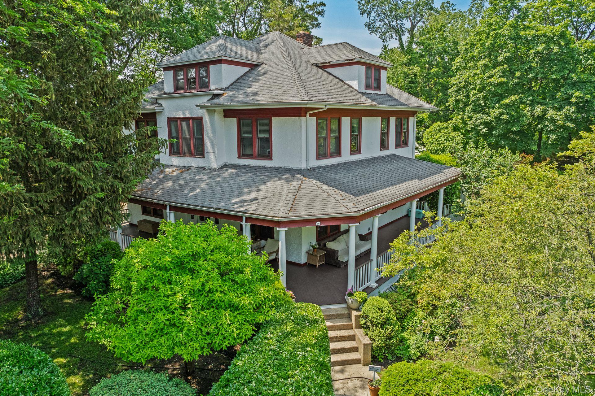 86 Lafayette Avenue