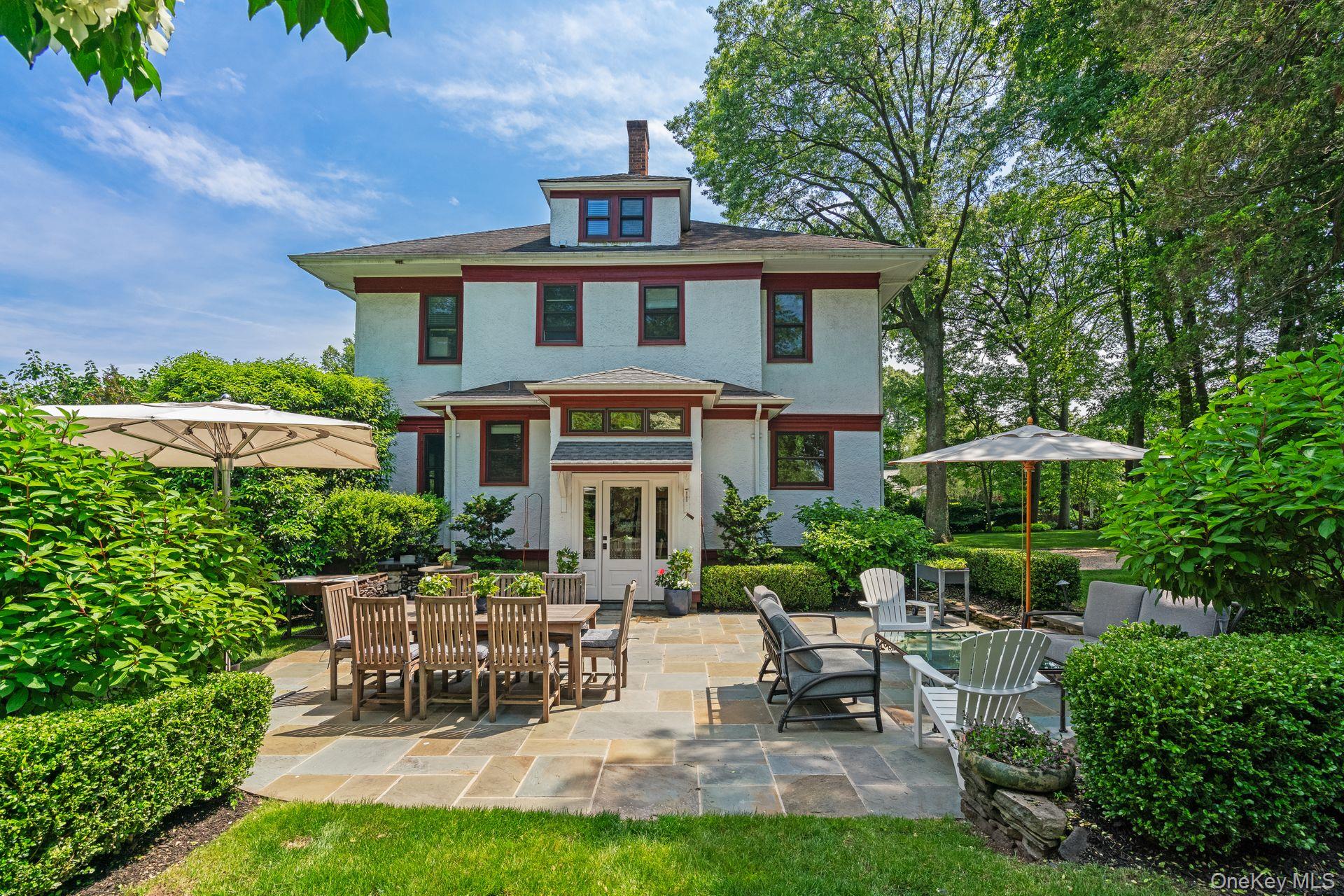 Sea Cliff, New York 11579, United States, 7 Bedrooms Bedrooms, ,4 BathroomsBathrooms,Residential,Active,176844