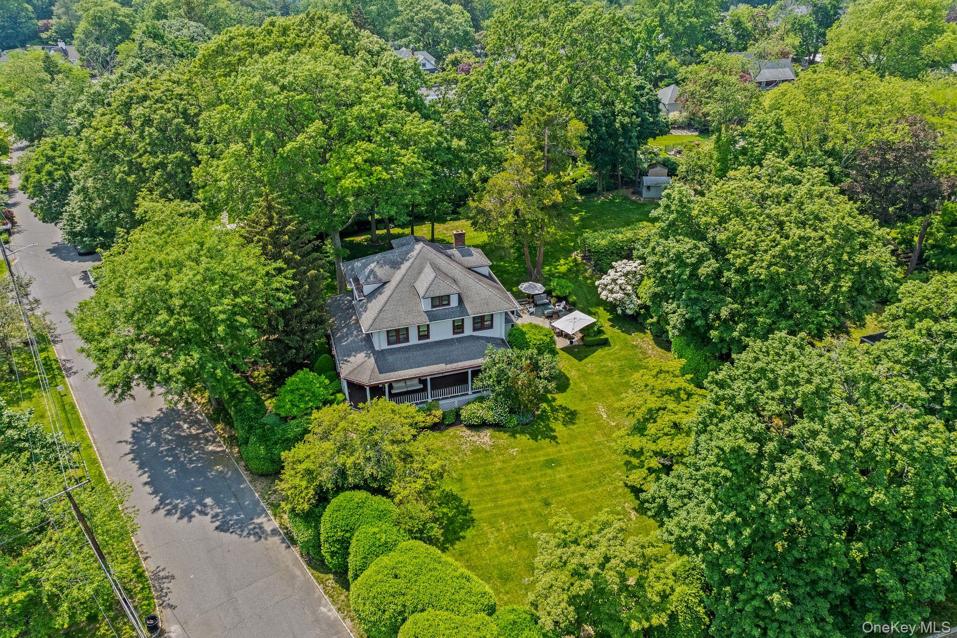 Sea Cliff, New York 11579, United States, 7 Bedrooms Bedrooms, ,4 BathroomsBathrooms,Residential,Active,176844