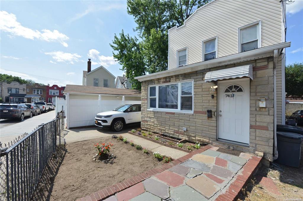 74-13 93rd Avenue, Woodhaven, New York image 8
