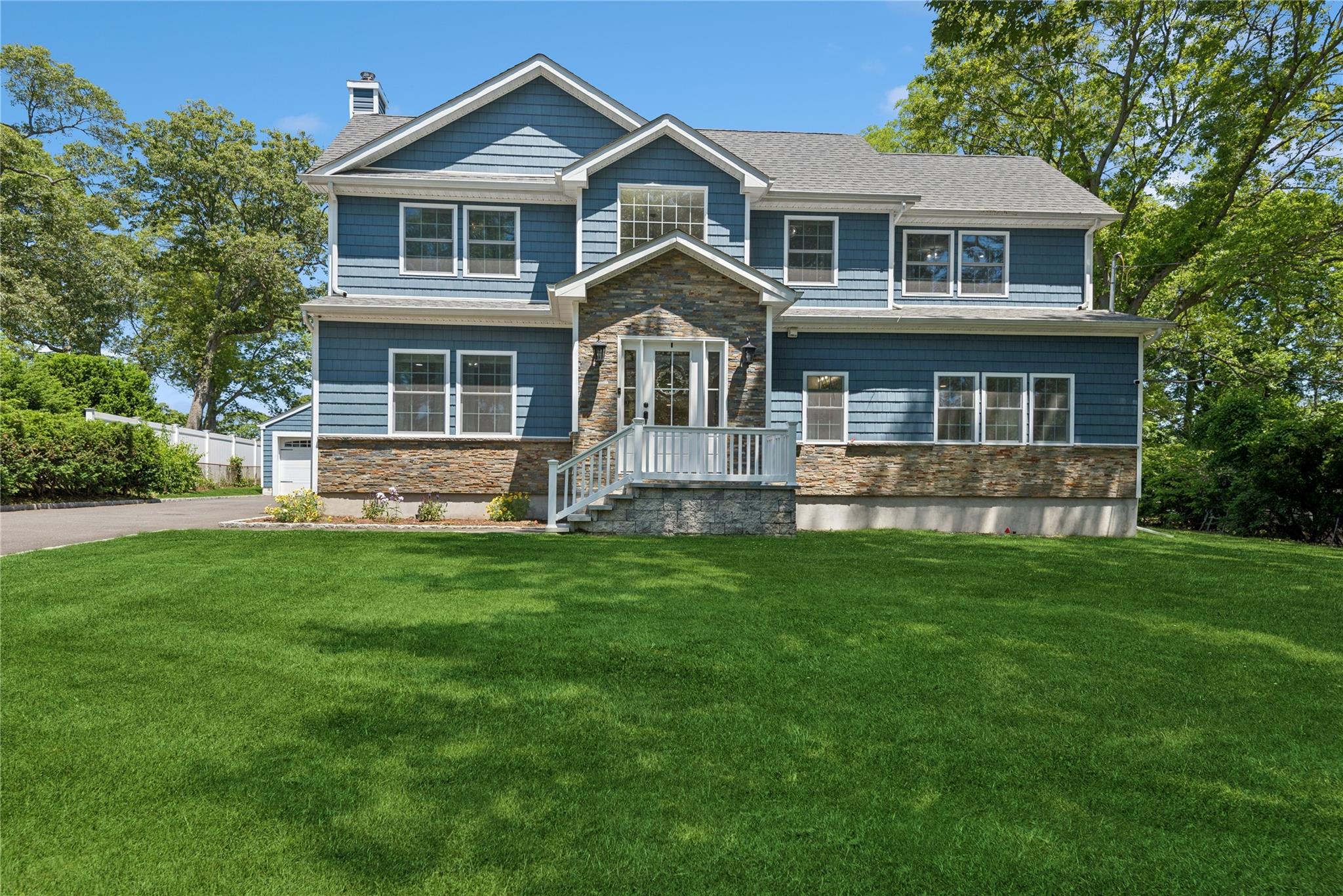Property for Sale at Brooksite Drive, Smithtown, Hamptons, NY - Bedrooms: 4 
Bathrooms: 4  - $1,299,999