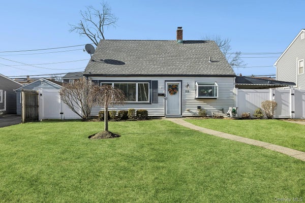 22 SHELTER LN, LEVITTOWN, NY 11756 - Image 4fa4e283204e4410bbb50ad8ceed2532/919218147
