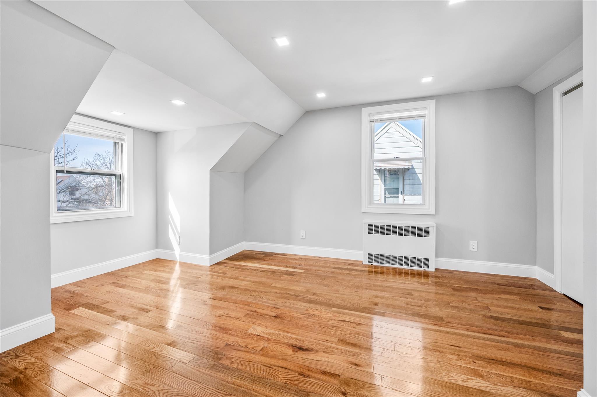 22927 S 129th Avenue, Springfield Gardens, New York image 15