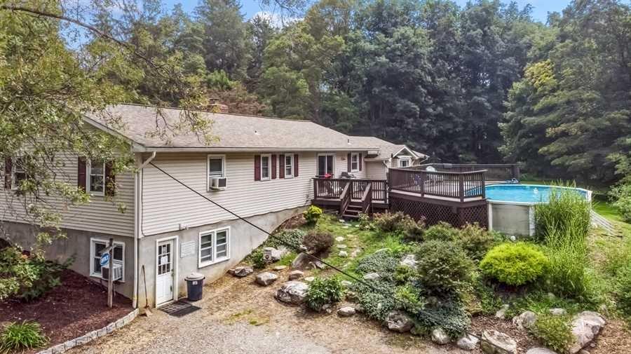 Lagrangeville, New York 12540, United States, ,Residential,Pending,29412