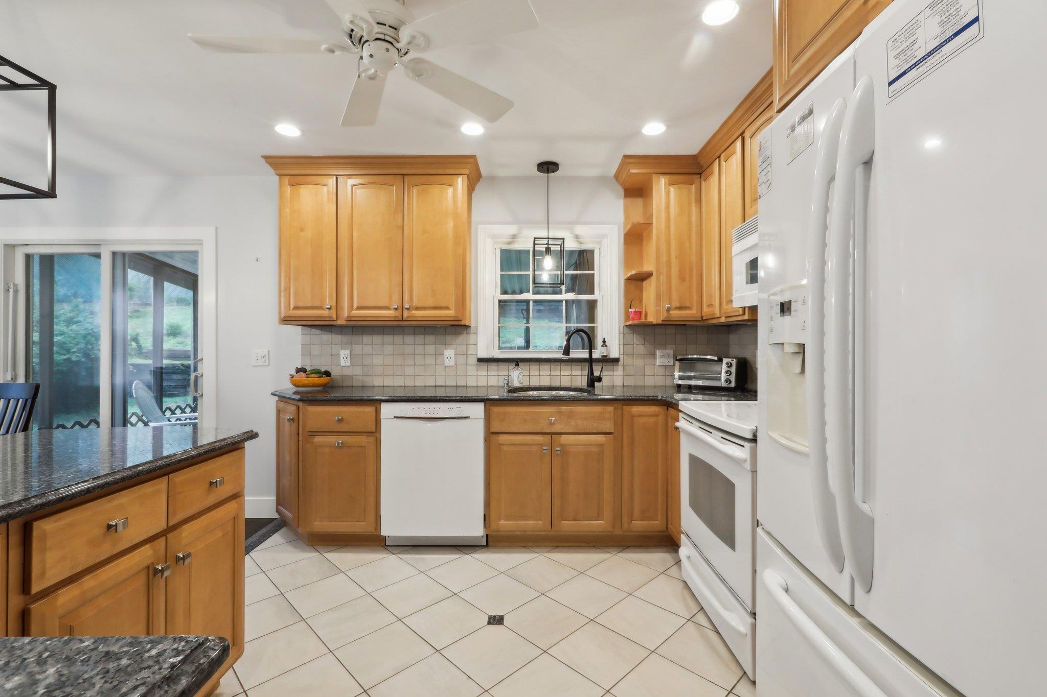 32 Meadow Road, Montrose, New York image 12