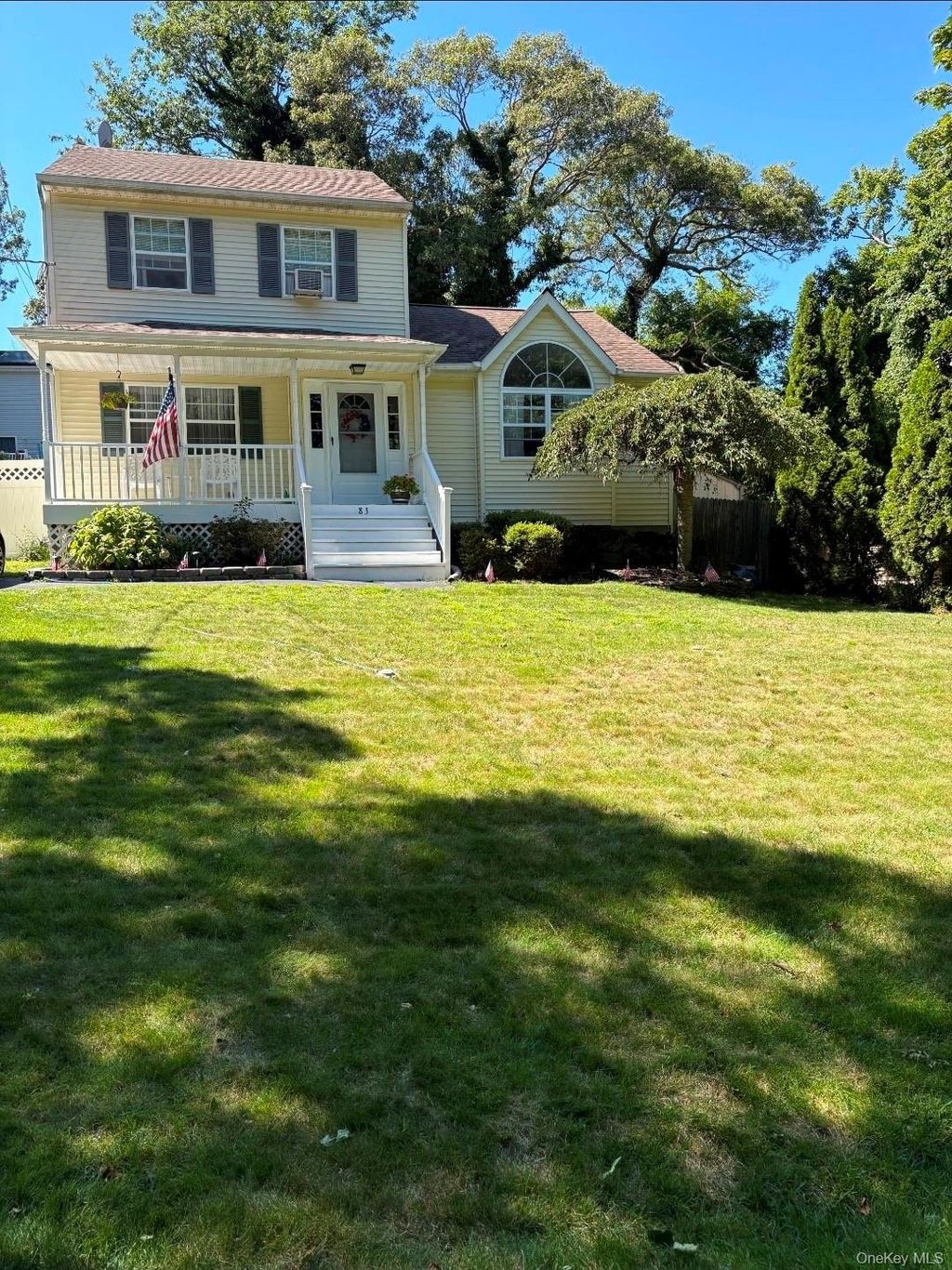 Photo of 83 Friendship Drive, Rocky Point, NY 11778 (MLS # 961233)