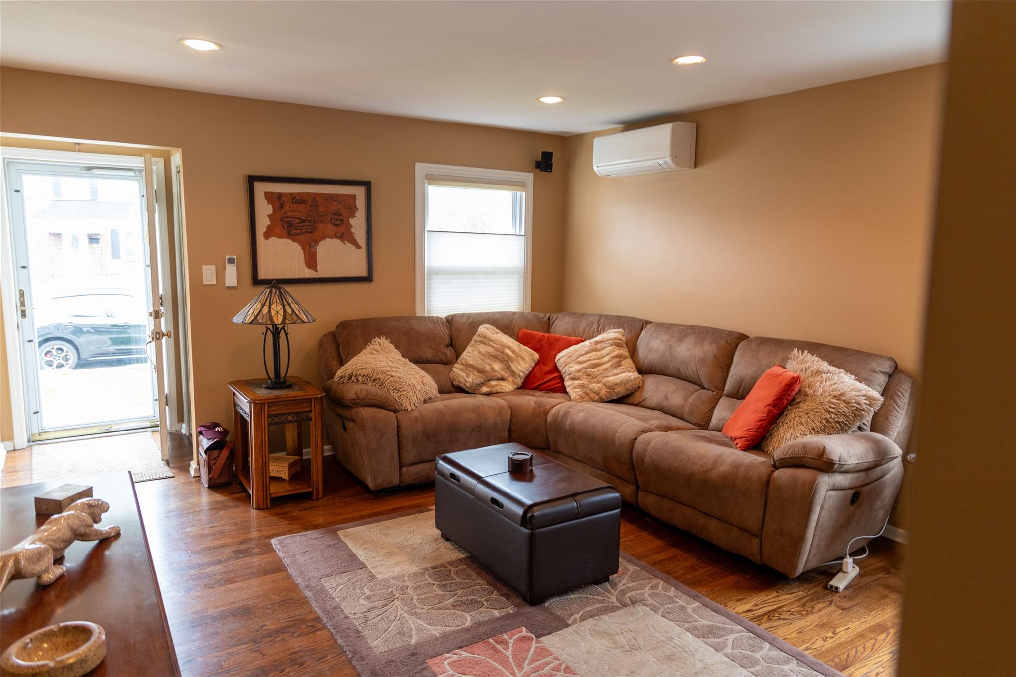 455 Jackson Avenue, Mineola, New York image 10