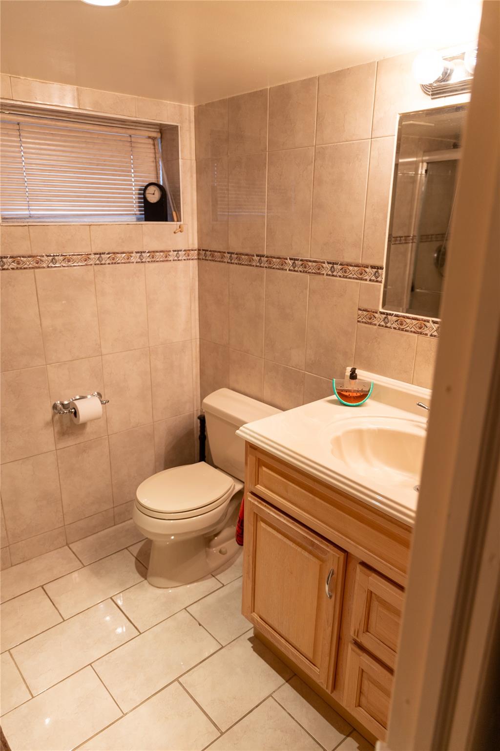 455 Jackson Avenue, Mineola, New York image 21
