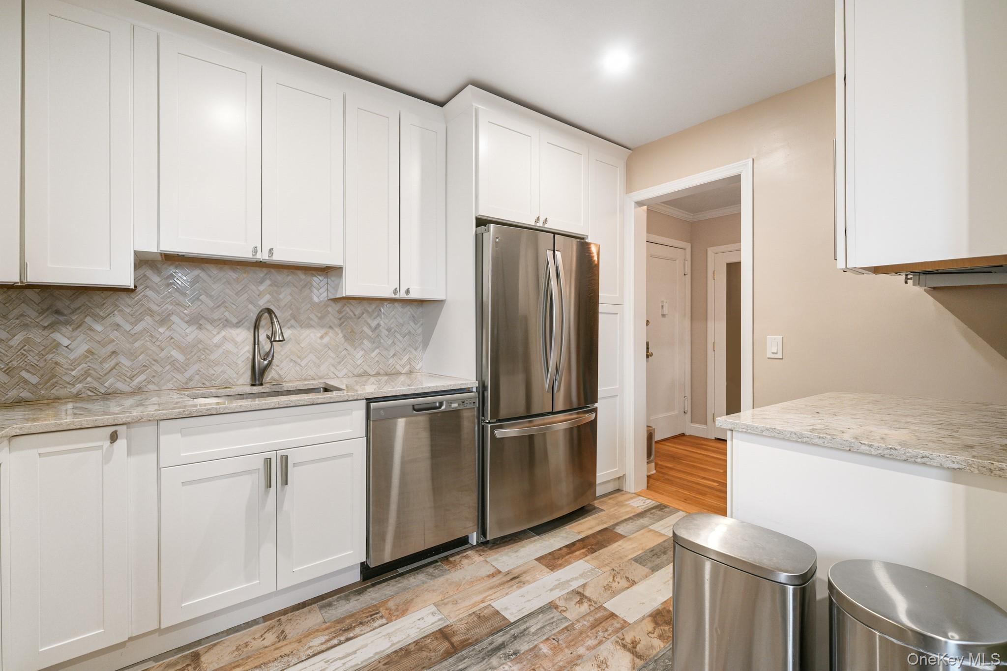 604 Tompkins Avenue E7