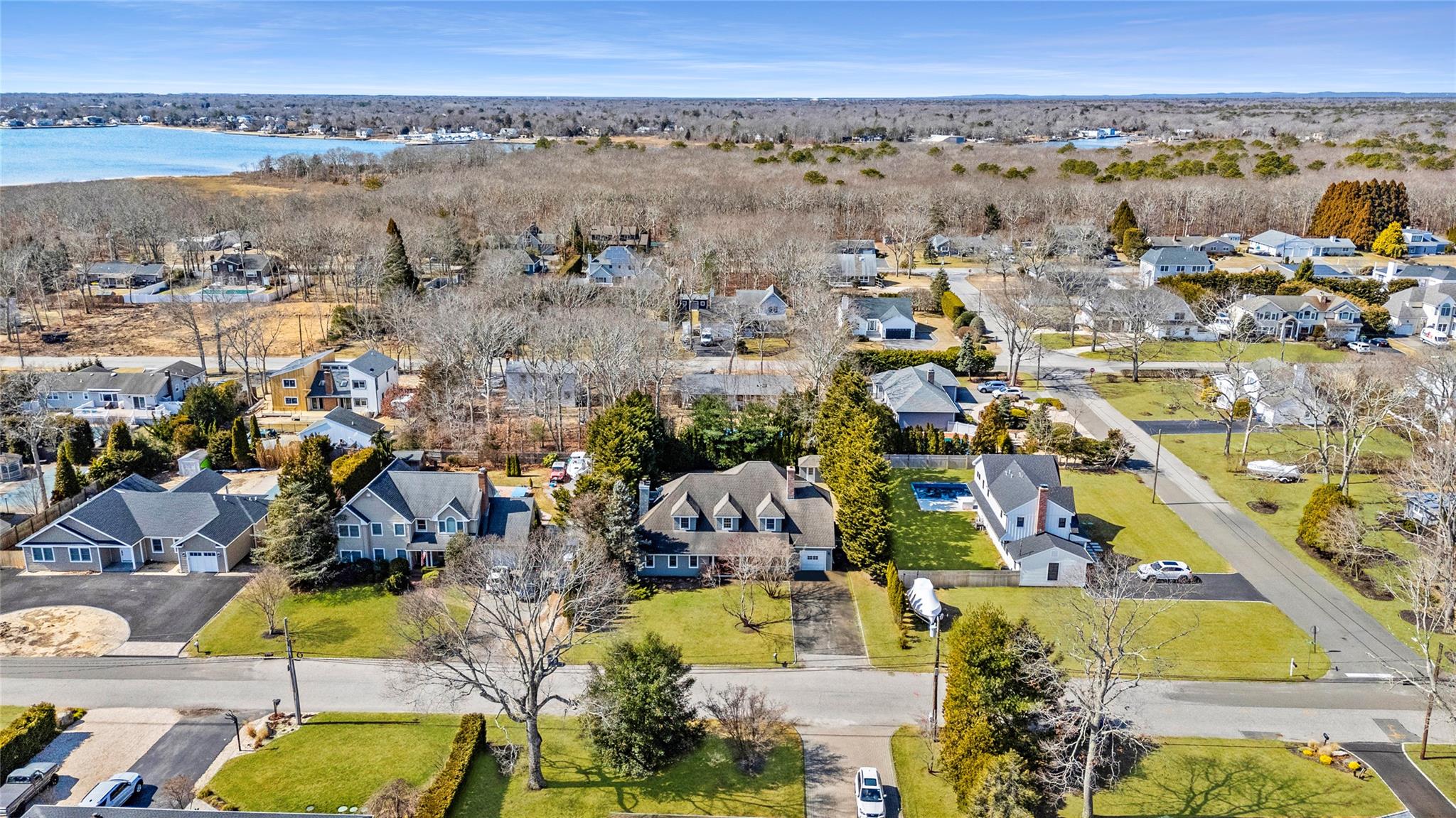 18 Landing Lane, East Quogue, New York image 4