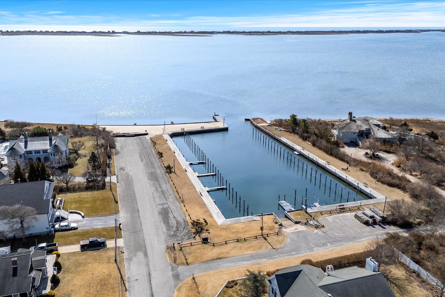18 Landing Lane, East Quogue, New York image 3