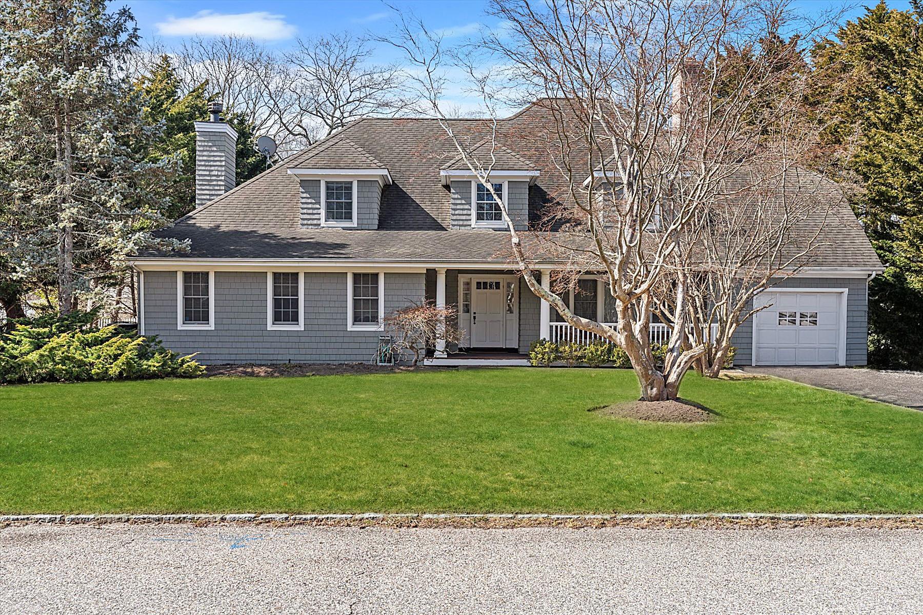 18 Landing Lane, East Quogue, New York image 1