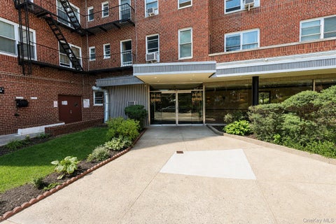 Other For Rent - 84-50 169th Street #319<br/> Queens County, Jamaica, NY 11432