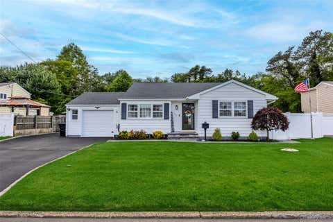 Homes For Sale - 300 W 24th Street<br/> Deer Park, NY 11729