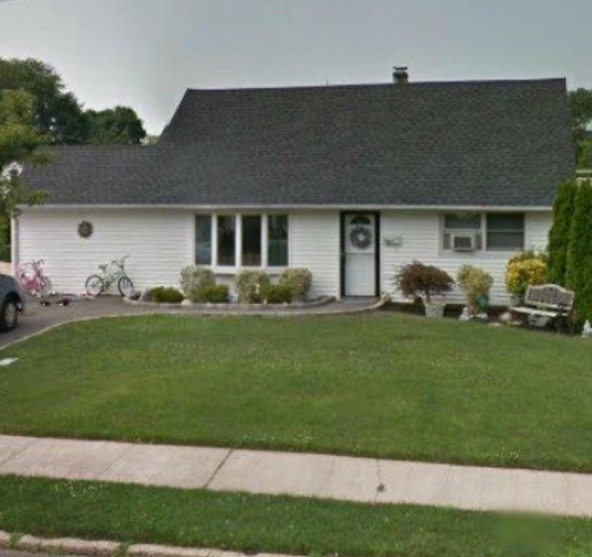 1 Edgewood Drive, Syosset, New York image 1