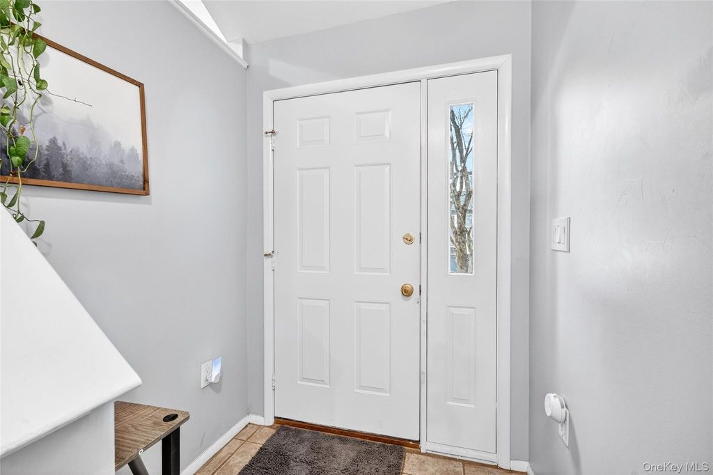 Photo of 16 Village Green, Bardonia, NY 10954 (MLS # 961371)