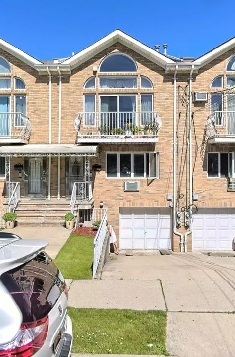 6123 172nd Street Fresh Meadows NY 11365